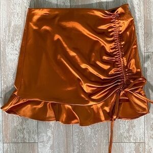 Skirt Orange Mini Sz Medium Scrunched on Front Hidden Zipper on Side NWT